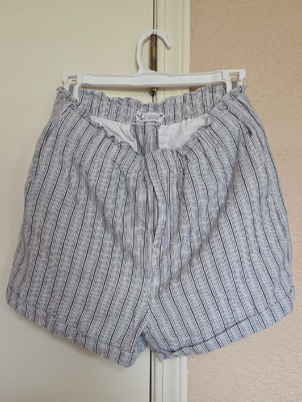 Carve Designs navy and white striped Linen shorts